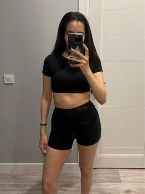 A77c3a3f1b30f44a59e3c85c3907df209d.jpg